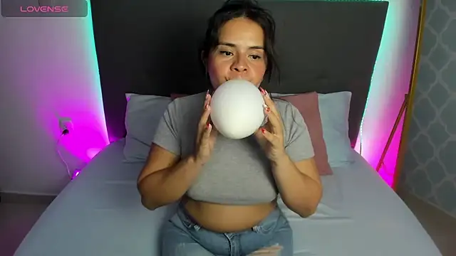 ayla13  online show from October 15, 7:05 pm