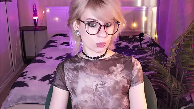  Moonlight t online show from March 22, 9:37 am