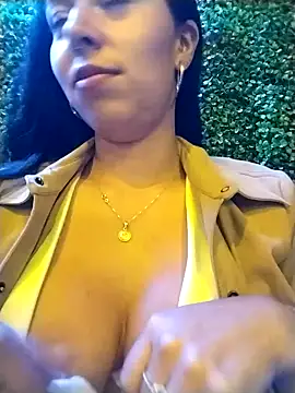 Emily Wane online show from February 25, 11:25 pm