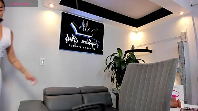 AnaRuiz online show from September 26, 12:47 pm