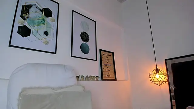 amysc online show from February 2, 11:42 am