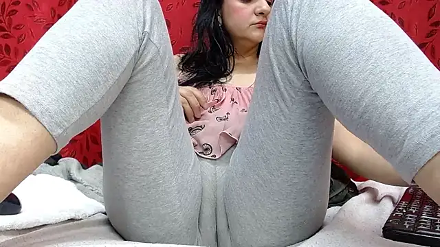 MELANIE SEX69 online show from February 17, 9:36 pm