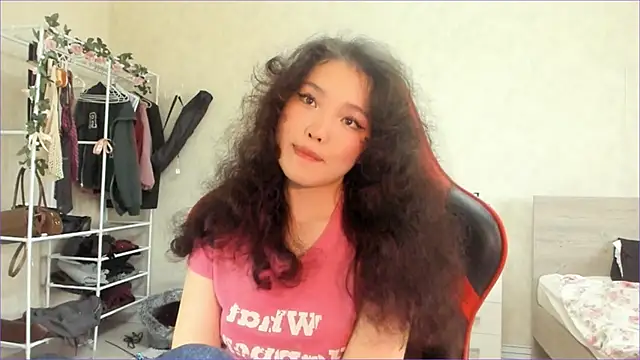 wastforu online show from February 19, 11:10 am