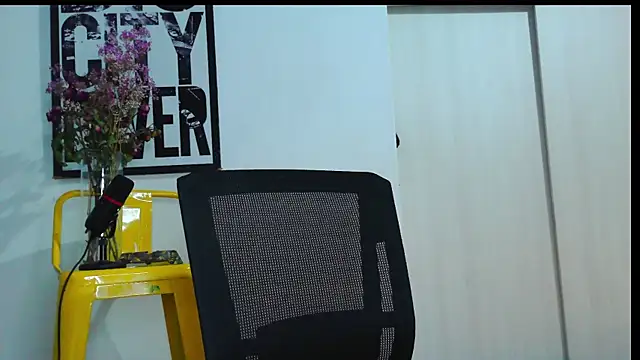 purple em69 online show from April 24, 12:46 am