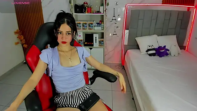 HannaSexyy online show from December 4, 2:03 am