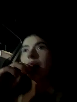 Coralinee 01 online show from January 8, 12:03 am