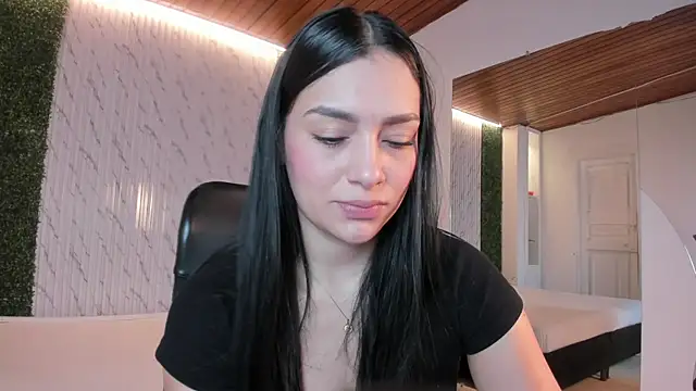 carina rossi online show from November 18, 1:01 pm