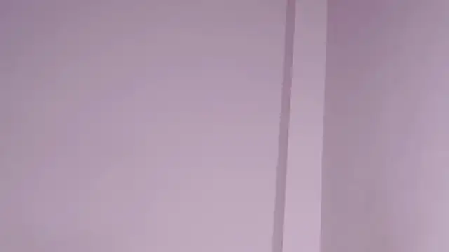 caarlywhitee online show from April 7, 1:29 am