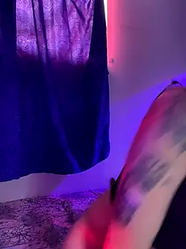 LiliJones  online show from October 7, 5:28 pm