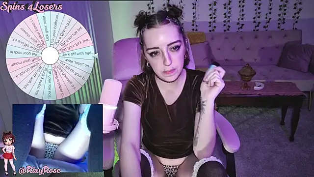 Trixyrose online show from April 13, 3:30 am