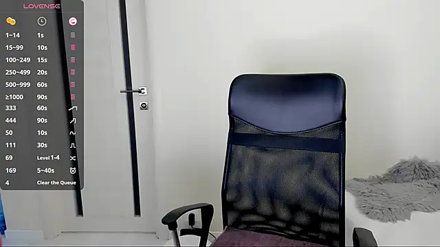 Kimmberr online show from September 19, 3:38 am