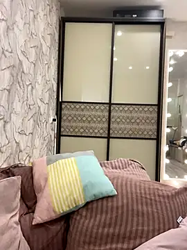 AnnaBri online show from September 18, 2:10 am