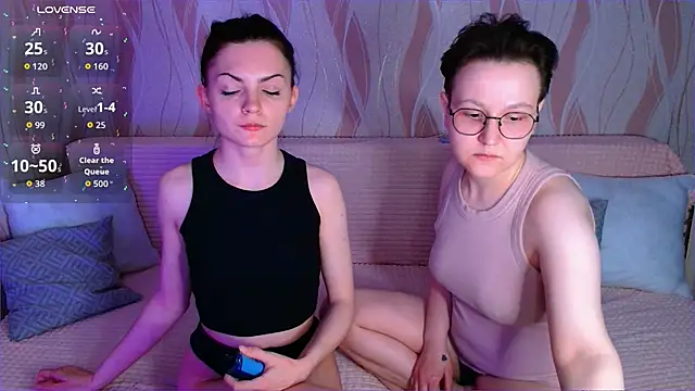  crazy baby  online show from April 4, 11:25 pm