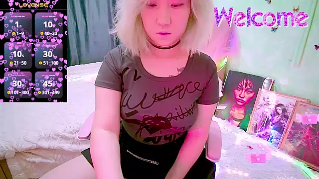 Akemilun online show from April 2, 5:32 pm