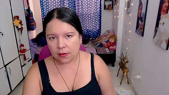 claryssa  online show from February 4, 8:56 pm