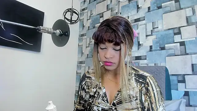 angel dthroatt online show from March 7, 12:23 pm