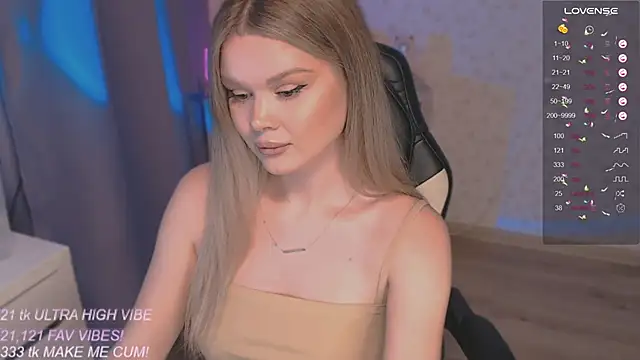 VeronaAura online show from October 5, 11:54 pm