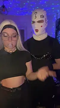 kinkygirl420x online show from December 2, 9:06 pm