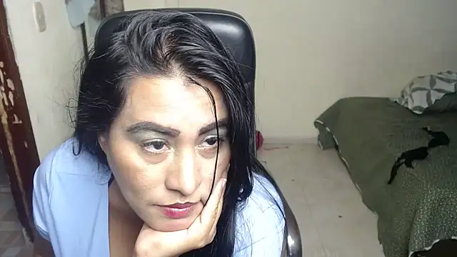 Debora 1 2 3 online show from November 29, 4:49 am