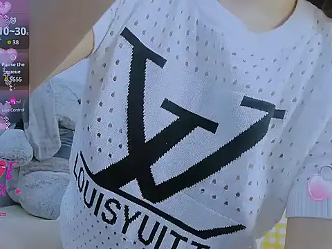 Linh diudang online show from March 28, 8:36 am