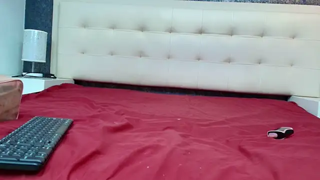 Cloeandtyfanny online show from March 26, 7:48 pm