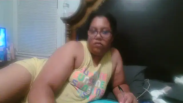 ebonyred online show from September 10, 12:10 am