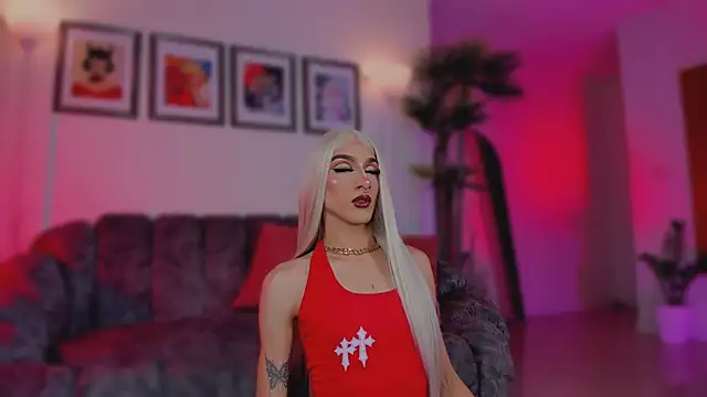 Taylor  foxxx online show from February 4, 7:22 am