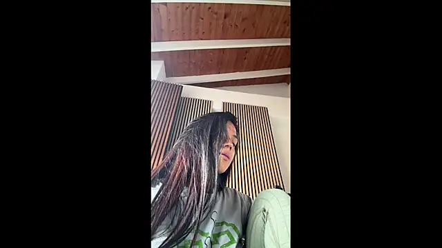 Deisy Torres online show from August 6, 10:39 pm