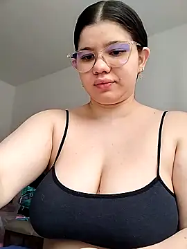 Danzel1105 online show from October 4, 1:39 pm