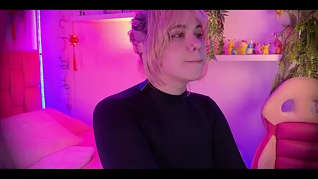 albaismynameX online show from February 13, 1:13 pm