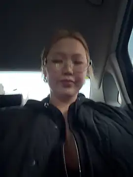 Aiko Yumi online show from April 24, 5:49 pm