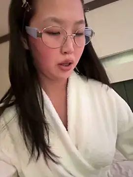 Aiko Yumi online show from September 21, 9:46 pm