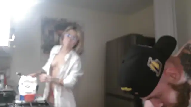 NatalieKneals online show from November 28, 5:43 am