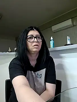 Milf Abigail online show from April 18, 1:30 am