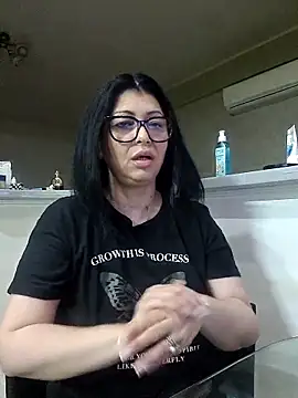 Milf Abigail online show from April 15, 1:39 am