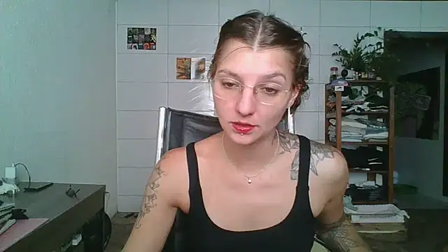 SweetyBabyDemon online show from February 10, 5:38 pm