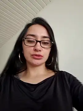 preetypeach online show from October 7, 9:08 pm