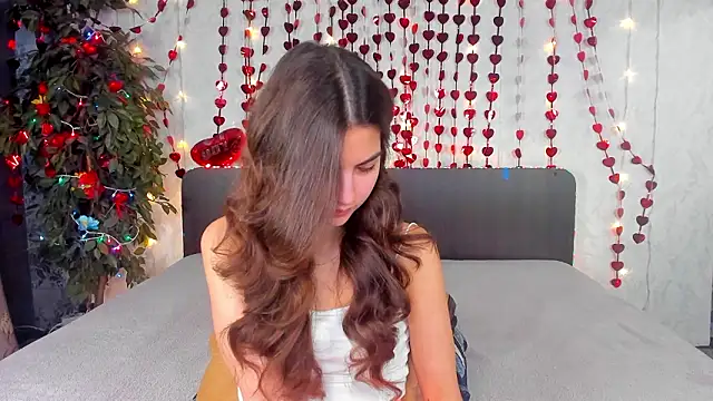 Milana Crystal  online show from February 28, 8:03 am