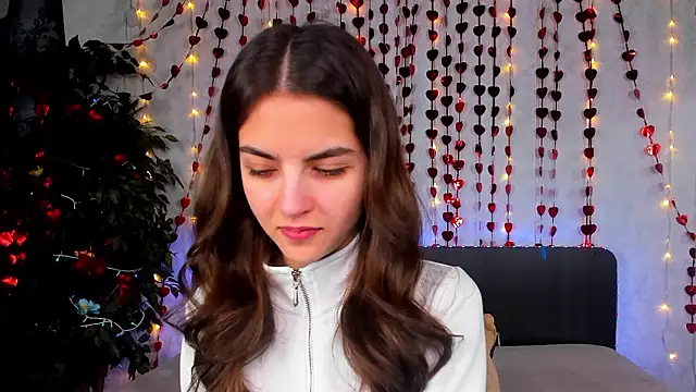 Milana Crystal  online show from February 11, 8:05 am