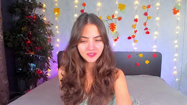 Milana Crystal  online show from December 2, 8:16 am