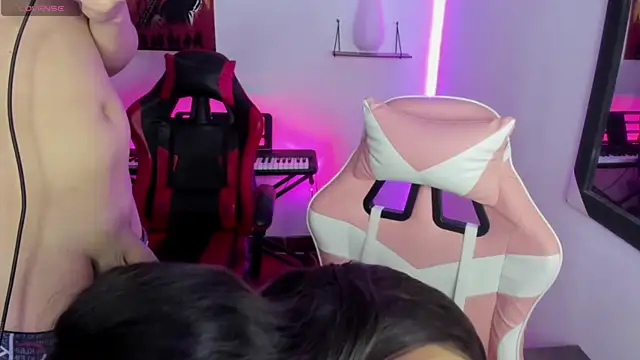 jessi and boy online show from March 4, 3:13 am