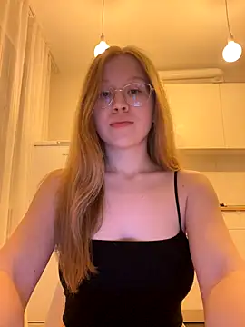 Eva Weyne online show from September 18, 8:29 pm