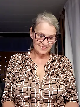 irinamaux online show from October 2, 1:05 pm