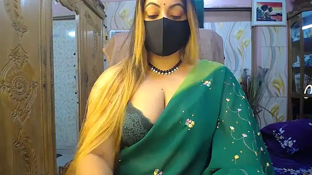 SeductiveMahira online show from November 14, 5:13 pm