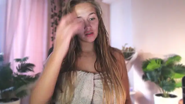 Milk Bunny online show from September 25, 8:57 am