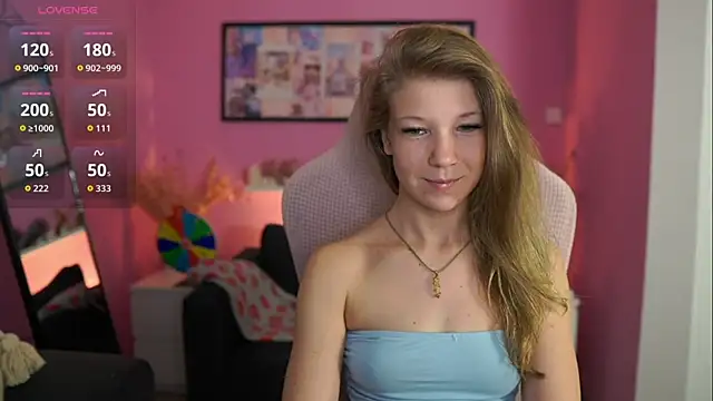 missicute online show from April 23, 5:26 pm