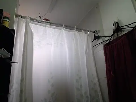 Laura martin  online show from March 5, 12:34 pm