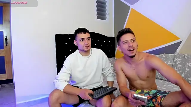 Aron-santoro online show from September 19, 2:43 am