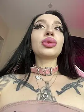 Molly  Moon online show from June 2, 4:02 am