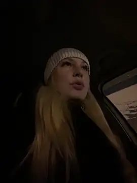 MerlinDave online show from December 19, 1:32 am